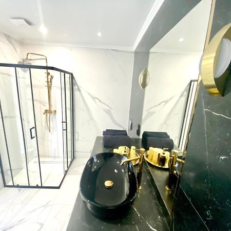 Apartament Sanok-Z Widokiem Na Rynek I Tarasem Dış mekan fotoğraf