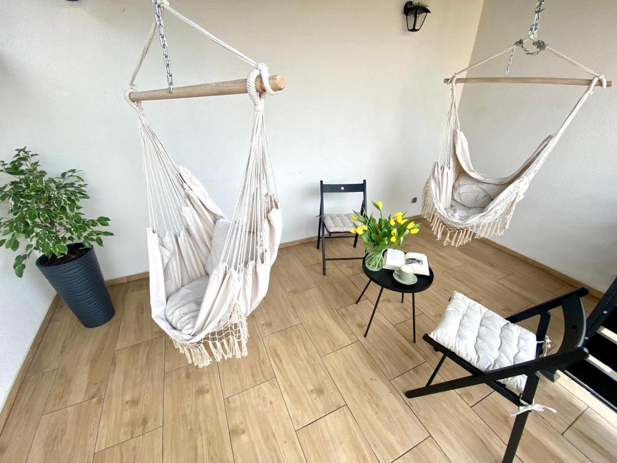 Apartament Sanok-Z Widokiem Na Rynek I Tarasem Dış mekan fotoğraf