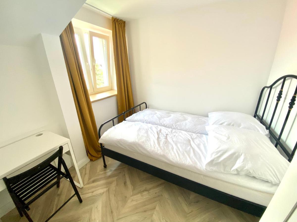 Apartament Sanok-Z Widokiem Na Rynek I Tarasem Dış mekan fotoğraf